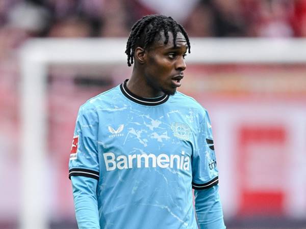 Tin Liverpool 12/5: Frimpong được lựa chọn để thay thế Arnold