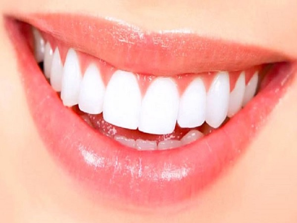 Răng hạt lựu là gì? Nhận biết tướng răng quý hiếm này